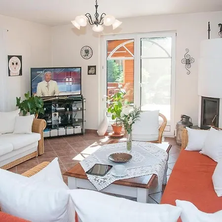 Mit Garten- Grill Und Gemeinschaftspool By Interhome * Balatonberény