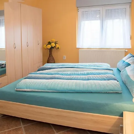 Mit Garten- Grill Und Gemeinschaftspool By Interhome 度假居