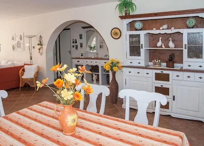 Mit Garten- Grill Und Gemeinschaftspool By Interhome Prázdninový dům *