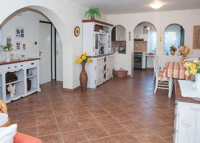 Mit Garten- Grill Und Gemeinschaftspool By Interhome Balatonberény